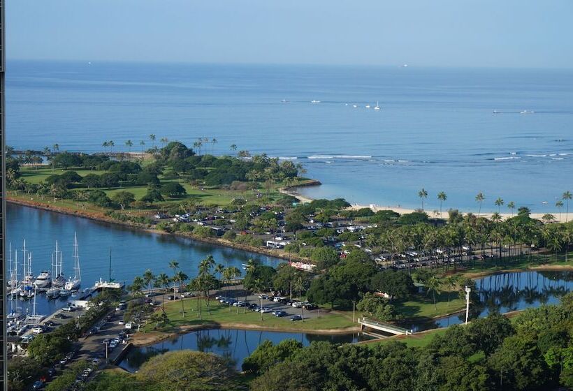 Отель Lsi Resorts At Ala Moana