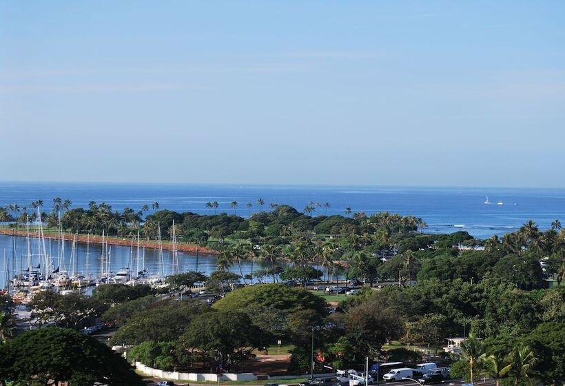 Отель Lsi Resorts At Ala Moana