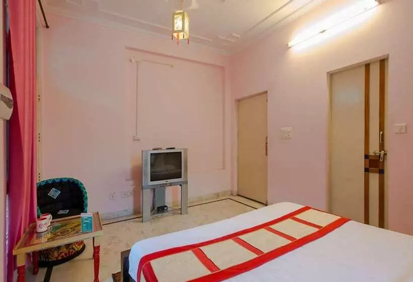 בית מלון כפרי Oyo Rooms Jawahar Circle