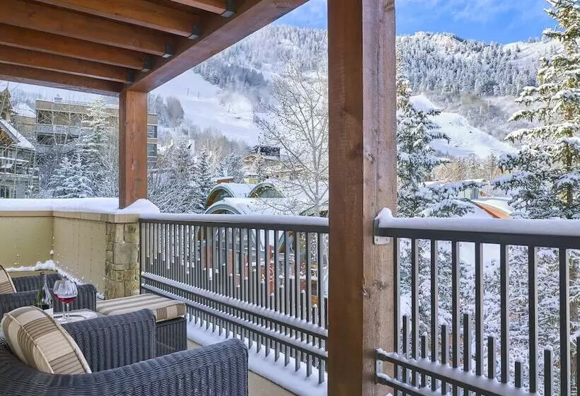 בית מלון כפרי Residences At The Little Nell