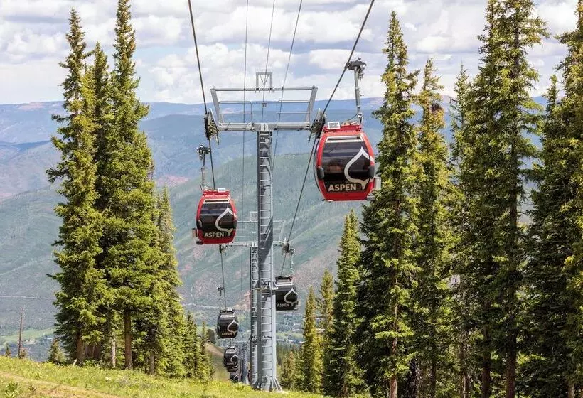 בית מלון כפרי Residences At The Little Nell