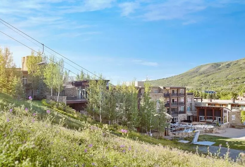 בית מלון כפרי Residences At The Little Nell