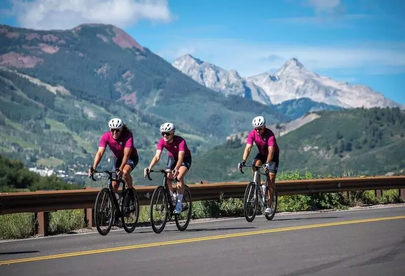 בית מלון כפרי Residences At The Little Nell