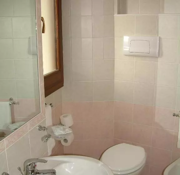 ホテル Scano Comfort Inn