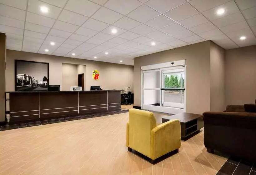 בית מלון כפרי Super 8 By Wyndham Hershey Chocolate Avenue