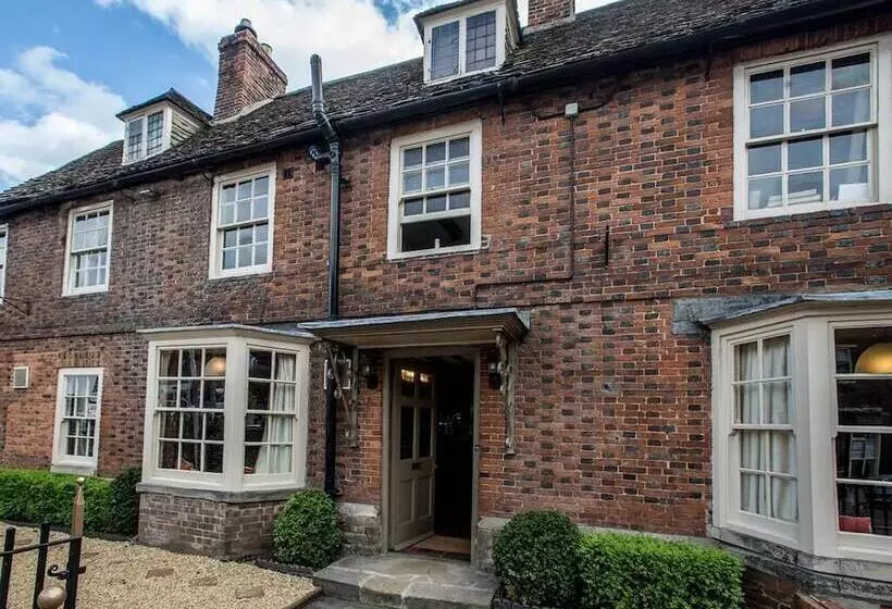 Отель The Admiral Hornblower