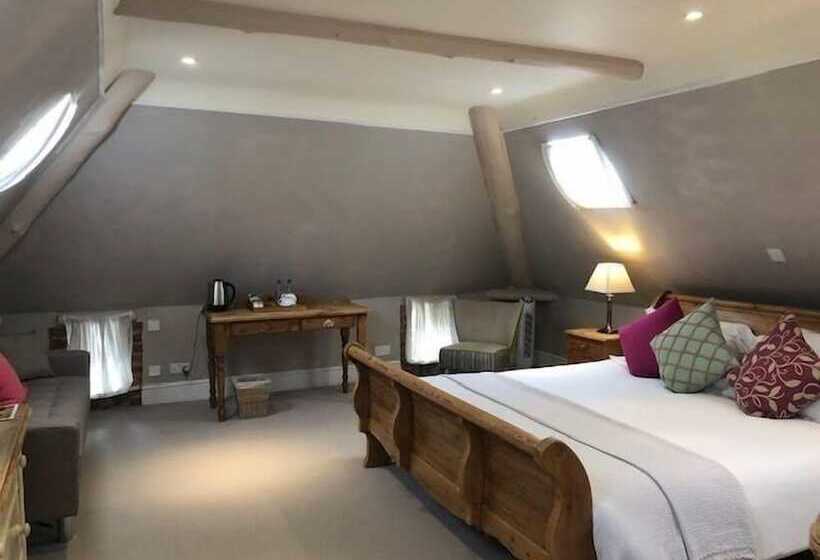 酒店 The Admiral Hornblower