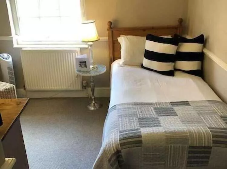 Отель The Admiral Hornblower