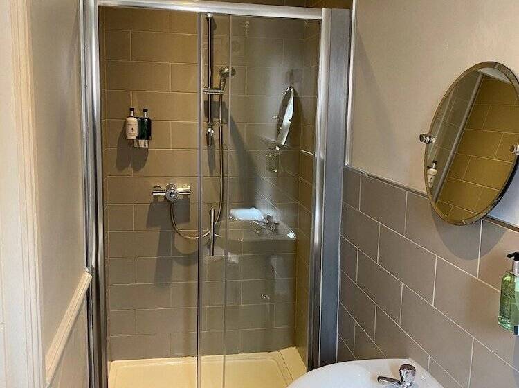 酒店 The Admiral Hornblower