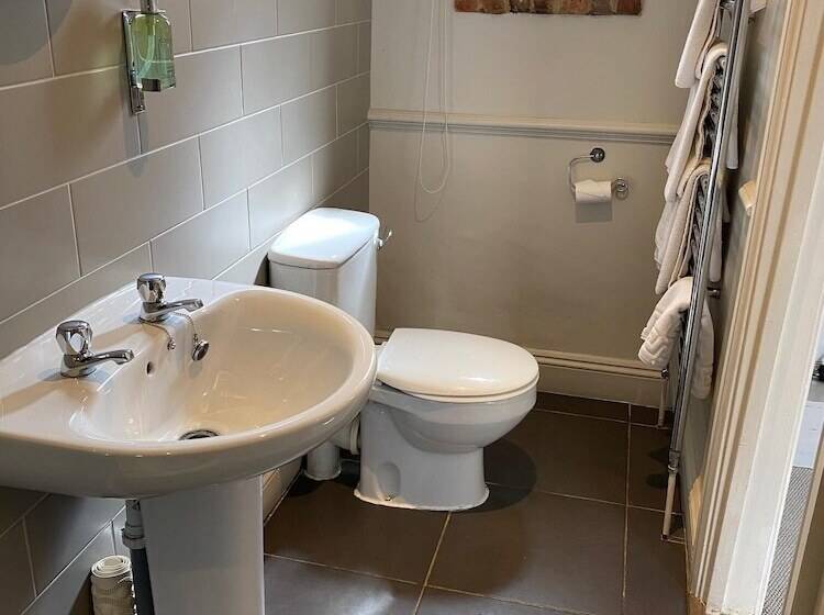 酒店 The Admiral Hornblower