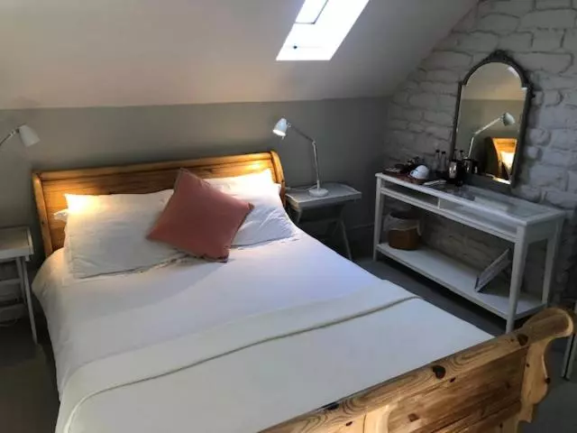 Отель The Admiral Hornblower