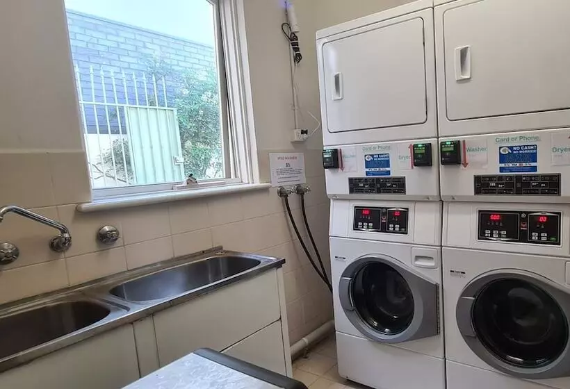 모텔 Brunswick Tower