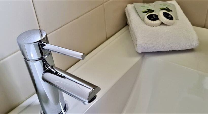 汽车旅馆 Brunswick Tower