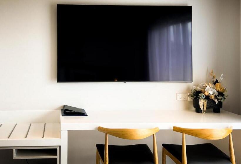 מוטל The Sails Nelson