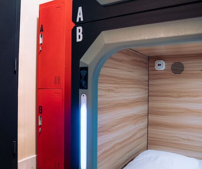 הוסטל Kama Central Park