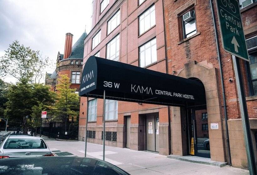 הוסטל Kama Central Park