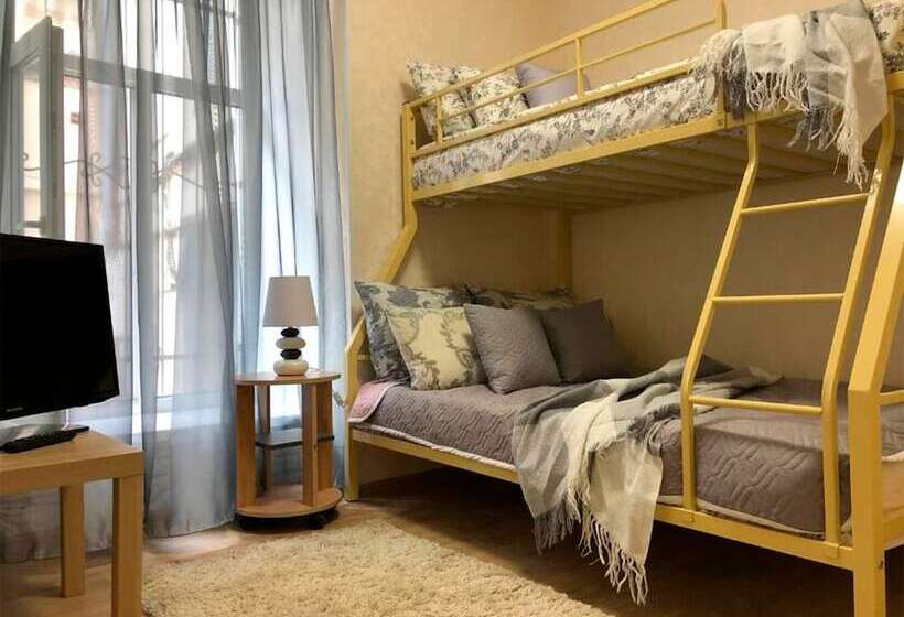 Bow Hotel On Nevsky 136