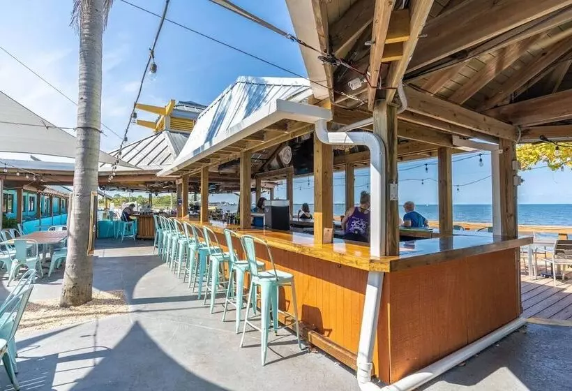 Hotelli 502 Little Harbor Inn