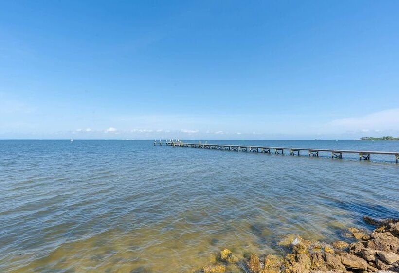 ホテル 502 Little Harbor Inn