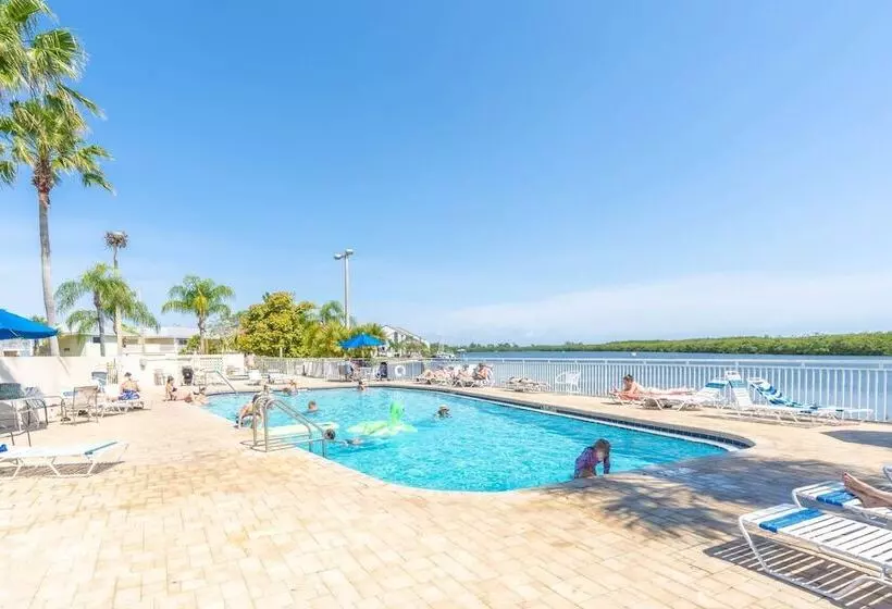 Hotelli 502 Little Harbor Inn