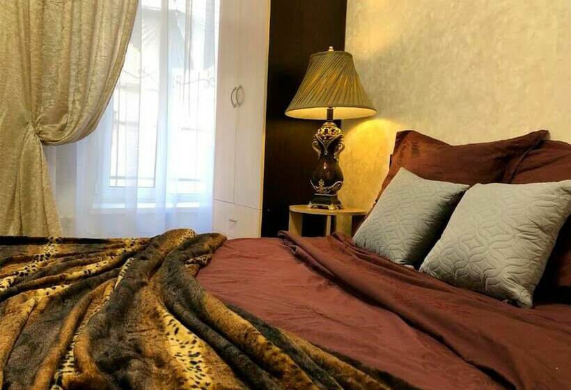 Bow Hotel On Nevsky 136