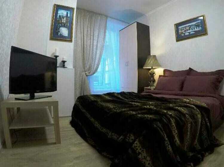 Bow Hotel On Nevsky 136