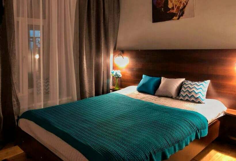 Bow Hotel On Nevsky 136