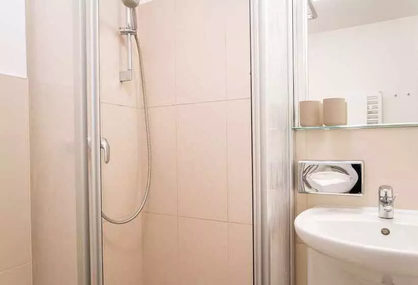 هتل Homaris Boxi Studios