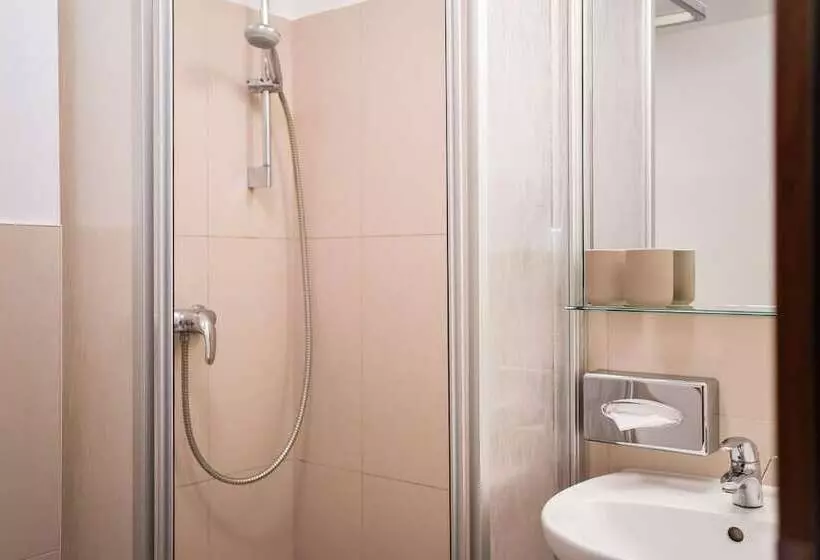 هتل Homaris Boxi Studios