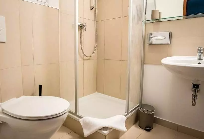 هتل Homaris Boxi Studios