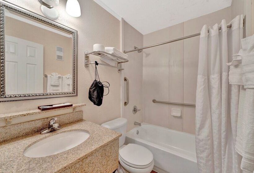 Hotel Seaside Luxury Oasis With Balcony