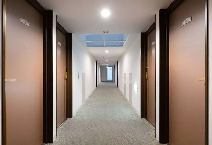 هتل The Onefive Osaka Sakaisuji