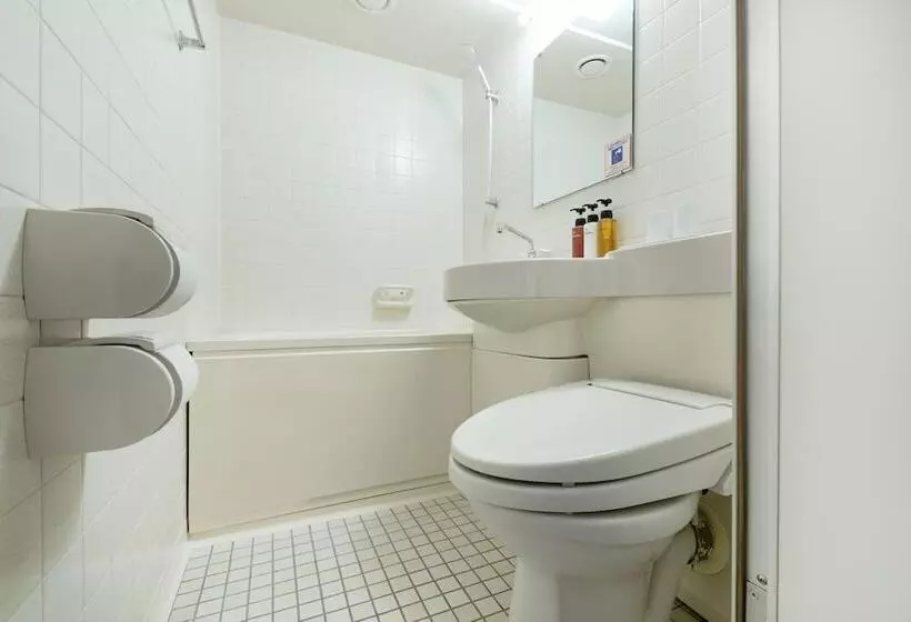 هتل The Onefive Osaka Sakaisuji