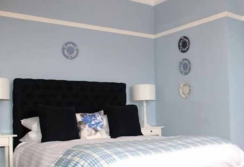 Отель The Townhouse