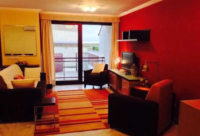 Complejo Turístico Raeiros