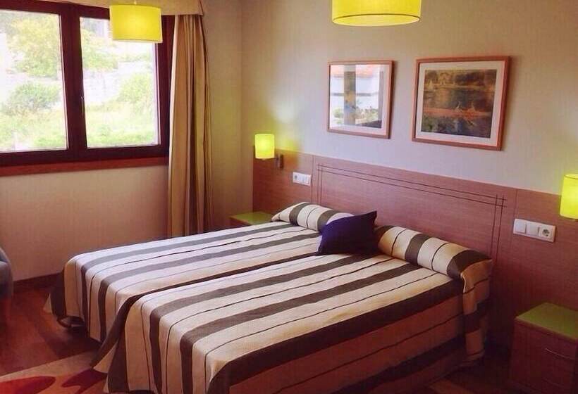 Complejo Turístico Raeiros