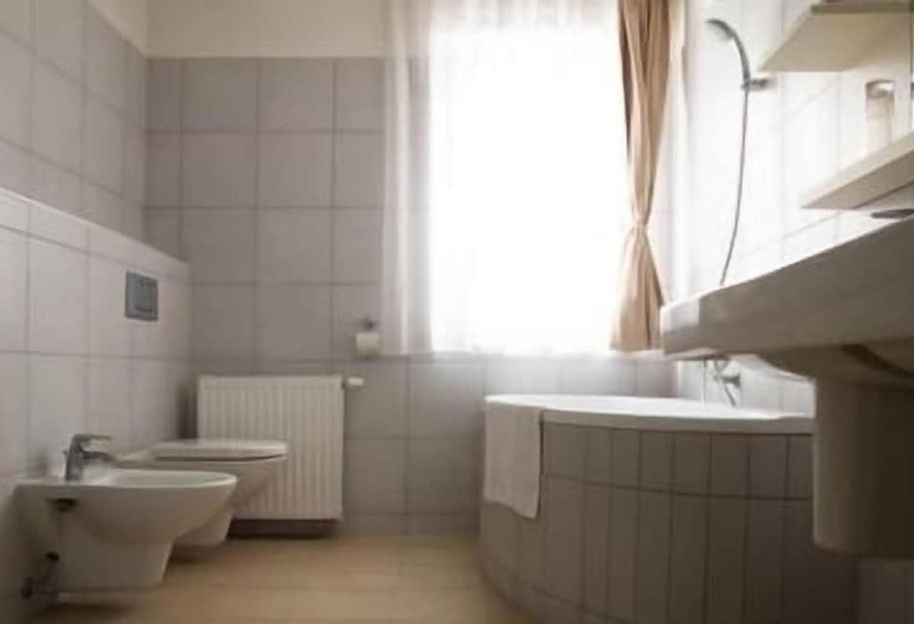 Hostelli & Pivovar černý Orel