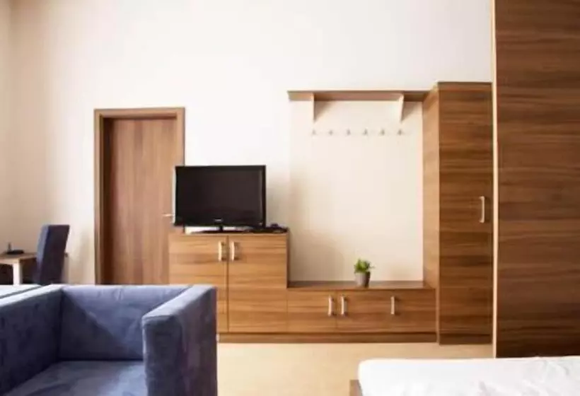 客栈 & Pivovar černý Orel