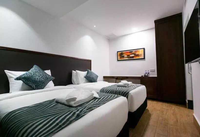 Belllo Hotel Jb Central