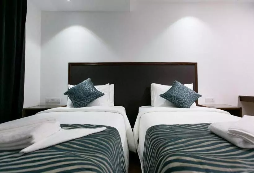 Belllo Hotel Jb Central