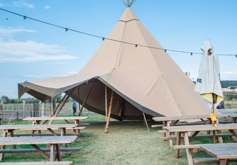 酒店 Caves Coastal Bar & Bungalows