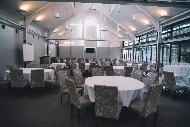 酒店 Caves Coastal Bar & Bungalows