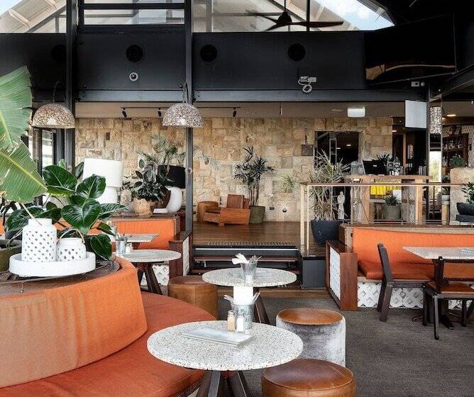 فندق Caves Coastal Bar & Bungalows