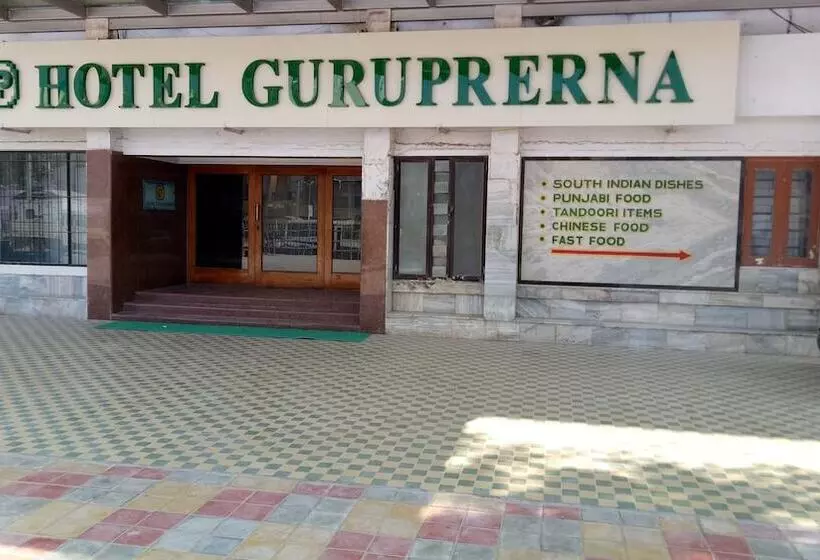 Hotelli Guruprerna Beacon Resort Dwarka