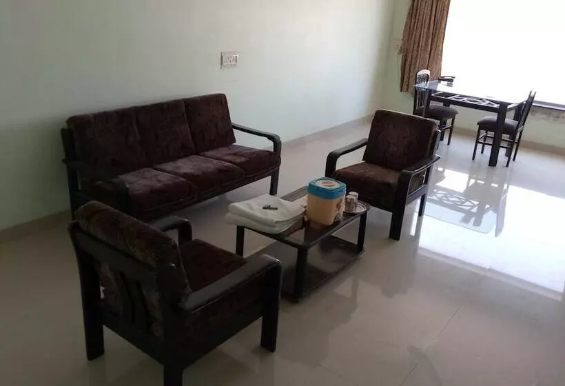 Hotelli Guruprerna Beacon Resort Dwarka