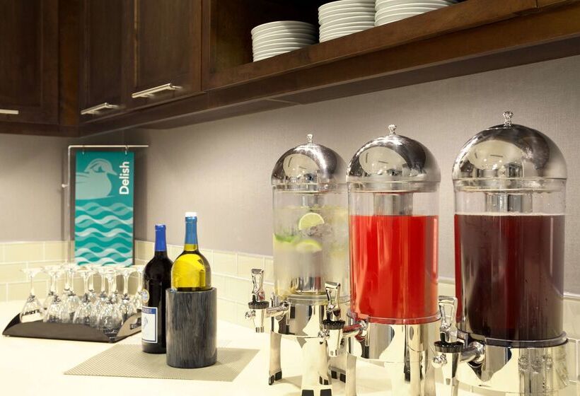 Отель Homewood Suites By Hilton Frederick