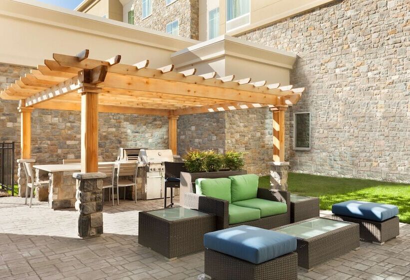 Отель Homewood Suites By Hilton Frederick