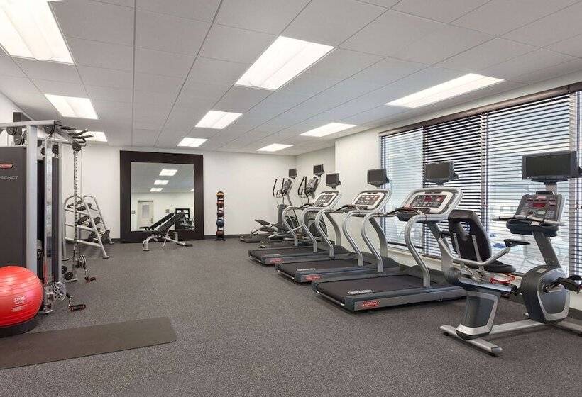 Отель Homewood Suites By Hilton Frederick