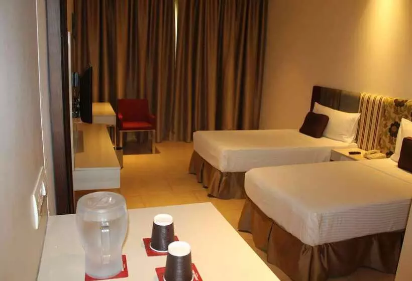 ホテル Pride Elite, Phaltan