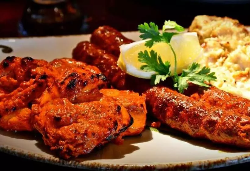 ホテル Pride Elite, Phaltan